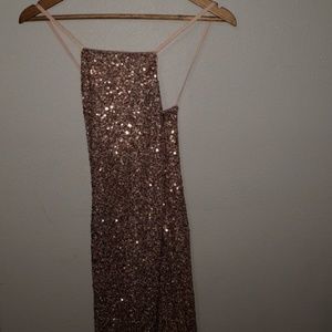 Rose gold GUESS! sequins midi dress.